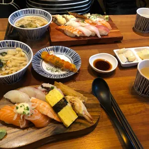 스시월 사진
