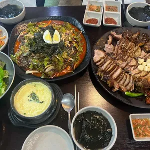 황제왕족발 대표 사진