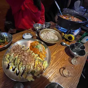 밤을걷는선비 사진