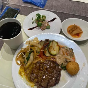 더 메이 사진