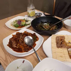 홍기와쭈꾸미 사진