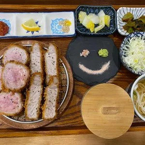 다다카츠 사진