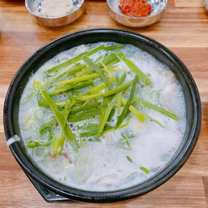 이가네부산돼지국밥 밀면 사진