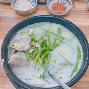 이가네부산돼지국밥 밀면 사진