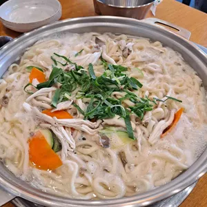 유가네칼국수 사진
