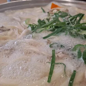 유가네칼국수 사진