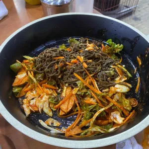 얼큰버섯만두전골 사진