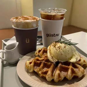 구스타브 사진