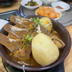 원조감자탕일미집 사진