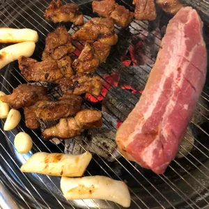 한돈참숯꼬기 사진