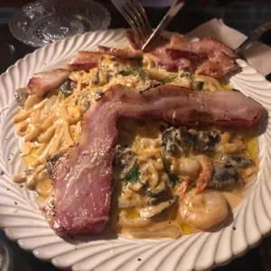 웨일스 리뷰 사진