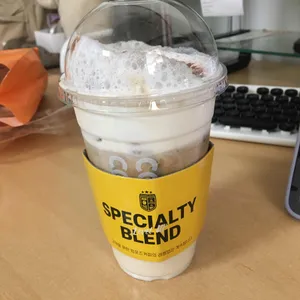 컴포즈커피 사진