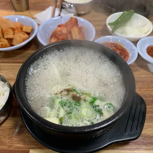 버드나무순대국 사진