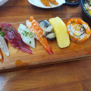 서연초밥 사진