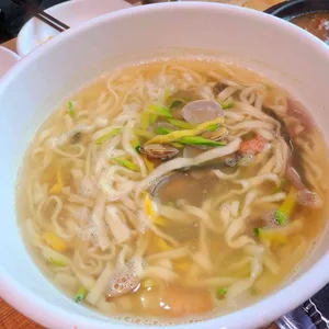 칠색초칼국수 사진