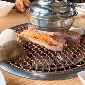 엄지흑돼지 사진