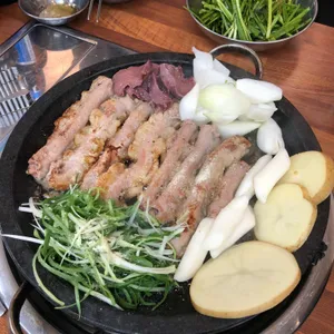 황소돌곱창구이 사진