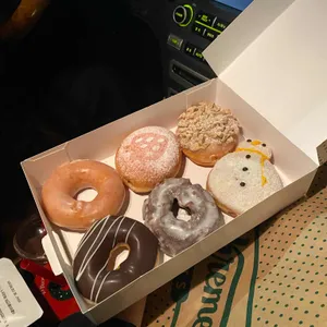 크리스피크림 도넛 리뷰 사진