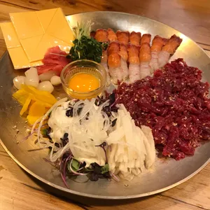 달코롬 딱새우와 연어장 사진