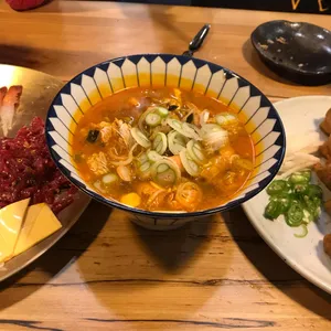 달코롬 딱새우와 연어장 사진