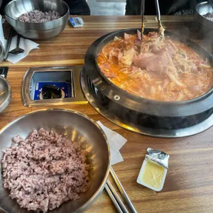 엉클부대찌개 사진