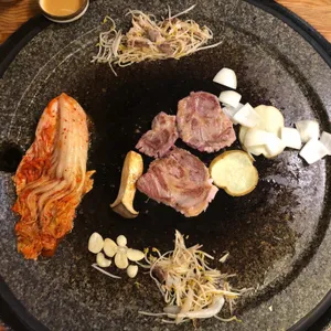 고돌삼 대표 사진