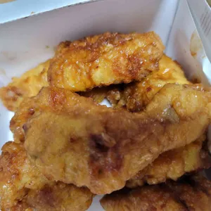 교촌치킨 사진