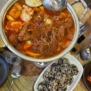 양은냄비 사진