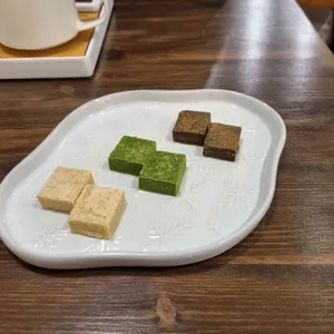 여든여덟밤 사진