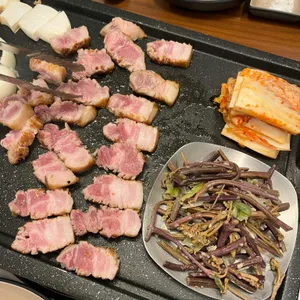 완백부대찌개삼겹살 리뷰 사진