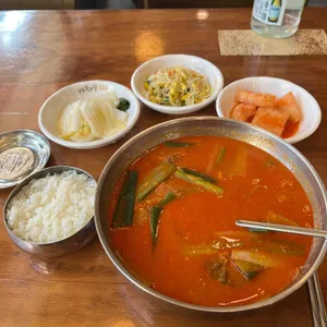 이화수 전통육개장 사진
