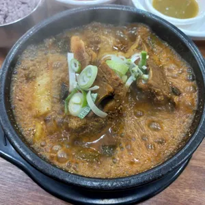 꿀먹새감자탕 사진