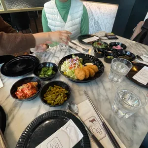 우탐 사진