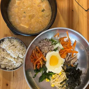 두꺼비집 사진