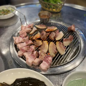 돈사돈 사진