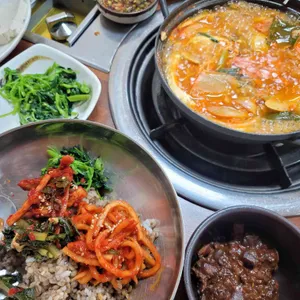 언덕마루가평잣두부집 리뷰 사진