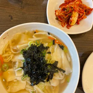 유림손수제비 사진