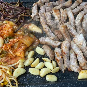 웅아범더덕삼겹살 대표 사진