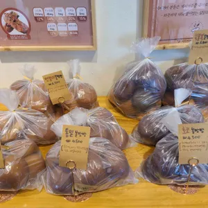 돌멘베이커리 리뷰 사진
