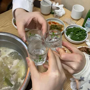 닭한마리 뚝닭 사진