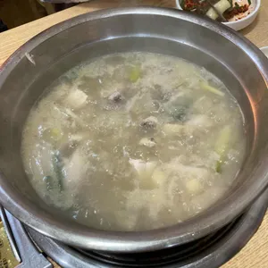 닭한마리 뚝닭 사진