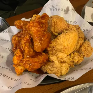 깐부치킨 사진