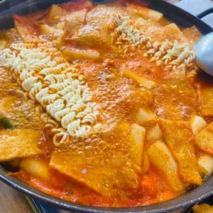 JUNE 궁물떡볶이 사진
