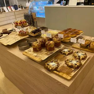 컴바인베이커리 리뷰 사진