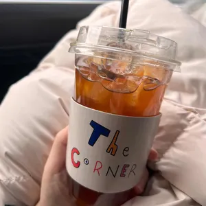 더 코너 커피 사진 2