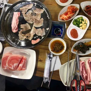 연가네국밥 사진