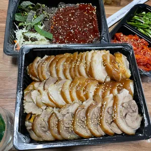 불타는 족발청년 사진
