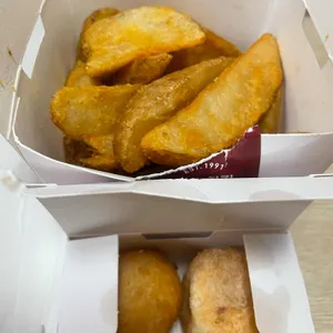 교촌치킨 사진