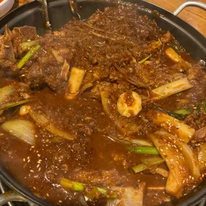 장수감자탕 사진