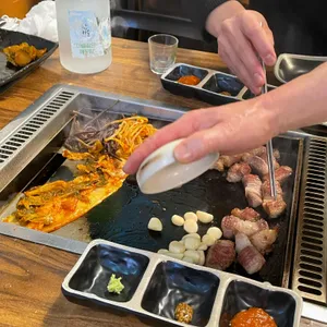 촌돼지 사진